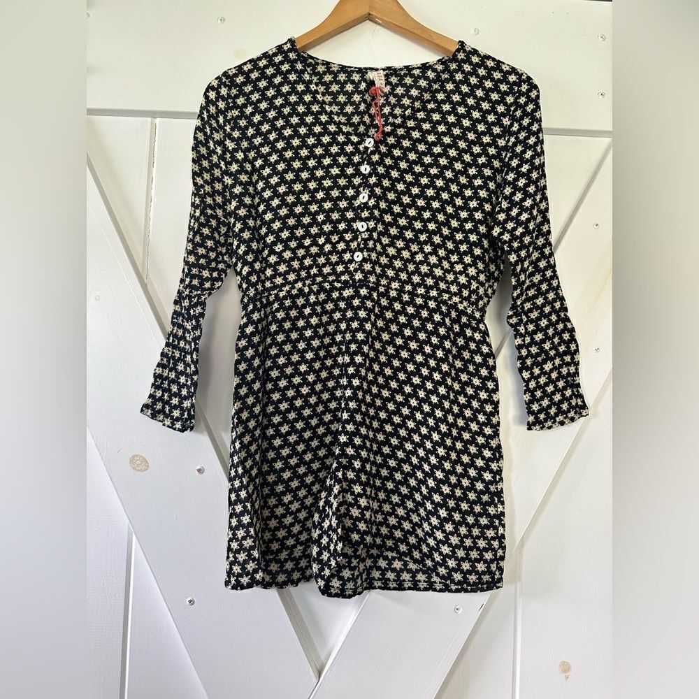 RAGA long sleeve romper size small